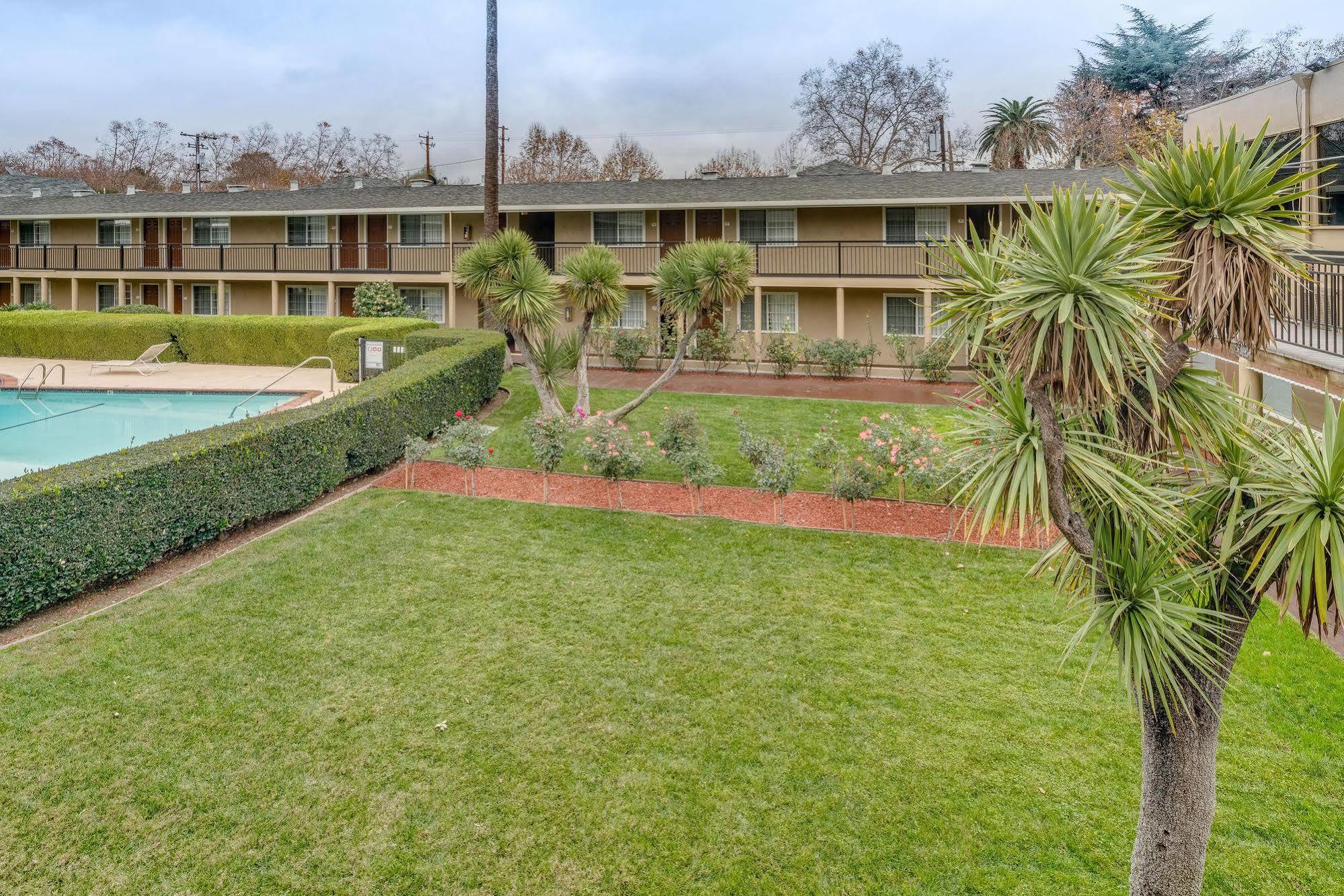 Hotel Rose Garden San Jose Buitenkant foto